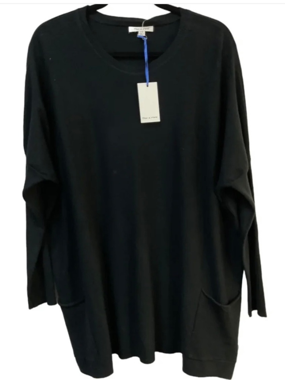 Tea N Rose 3/4 sleeve two pocket black sweater - size L/XL